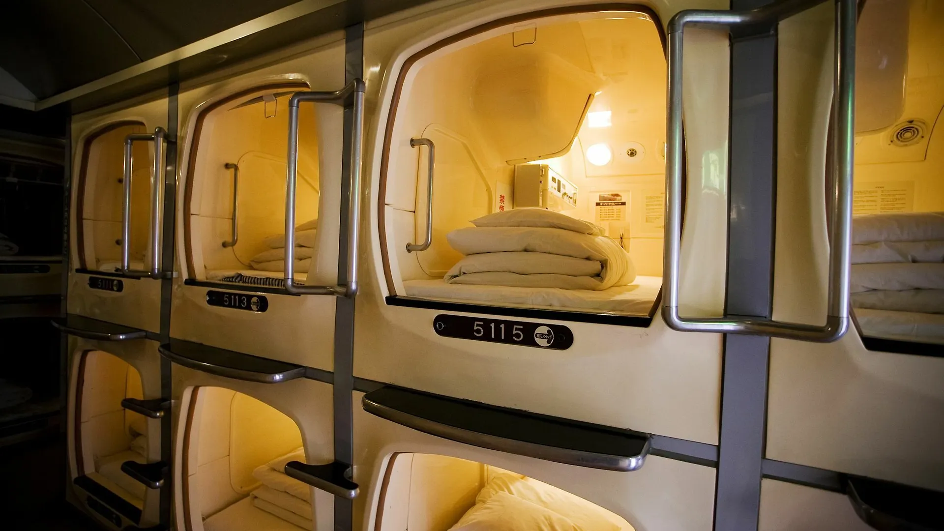 Capsule Inn Osaka - Caters To Men Hotel